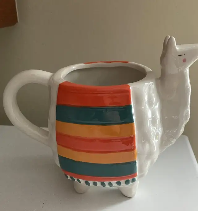 Camel mug in Arts & Collectibles in Ottawa - Image 2