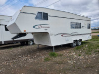 Frontier Plainsmann 5th wheel Camper