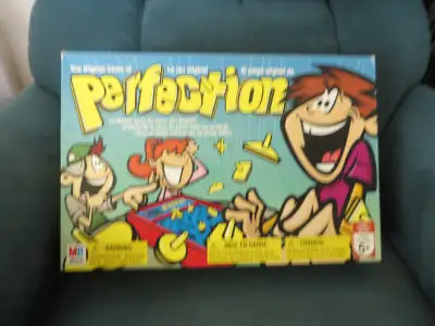 Jeux pour Tous. - Perfection. 10.00$. Bonne condition. Voir autres annonces pour Jeu / Jouet.