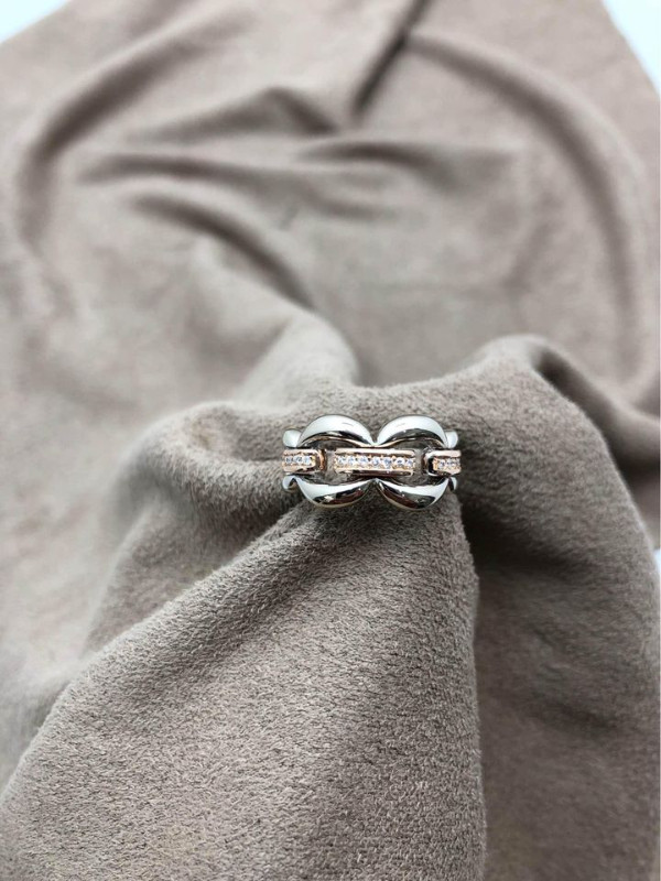 Bague Dames en or 18k avec 17 diamants véritables 7.29 grammes dans Bijoux et montres  à Ville de Montréal