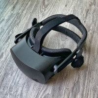 HP Reverb G2 VR Headset with Motion Controllers