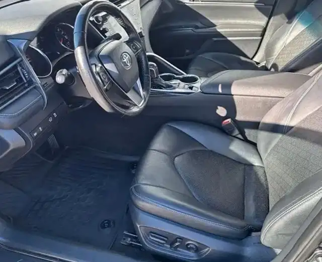 2018 Toyota Camry XSE Sedan 2.5L62863213647747123