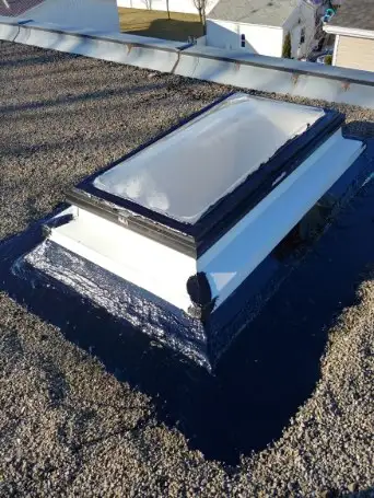 DES PATCH A MEILLEURS PRIX WE DID PATCH ON THE ROOF 450-239-6047 MEILLEURS PRIX QUE LES AUTRES Singl...