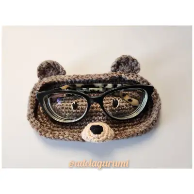 Crochet bear eyeglass holder / Porte lunette ours en crochet, View more