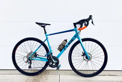 Cube 2021 Attain Race Petrol/Orange 56cm Road Bicycle, View more