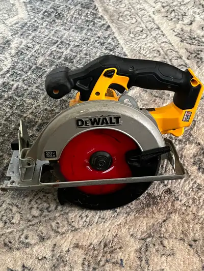 DEWALT 20V MAX Lithium-Ion Cordless 6.5 inch Circular Saw. This is the RARE and hard to find Model #...