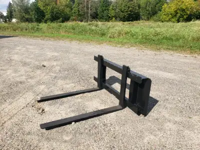 Fourche a palettes économique 2000lbs Fourches 36" attache skid steer