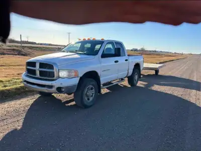 2005 dodge 1 ton truck for sale. Pulls 5th wheel and trailers great. Tires have about 50% left. Rear...