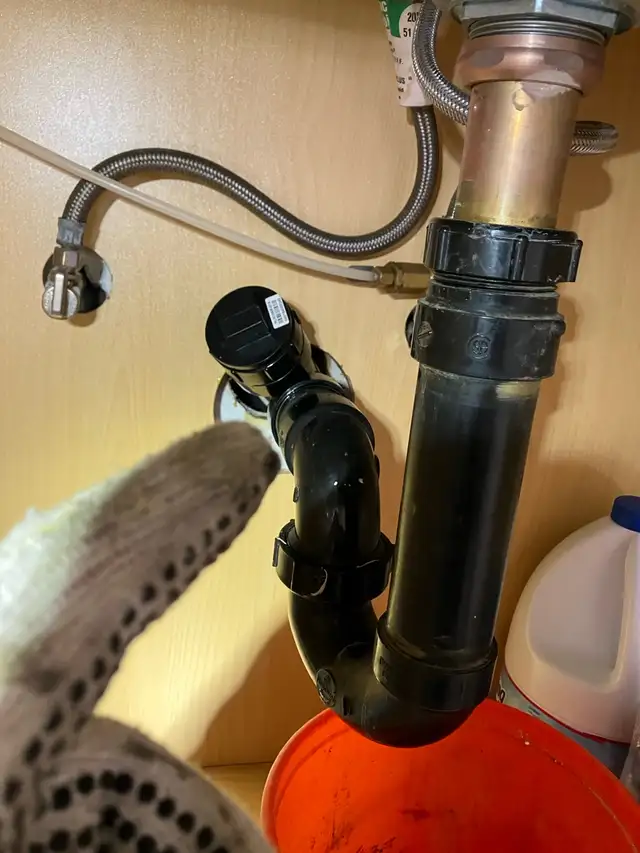 Etobicoke plumber530287377861857281
