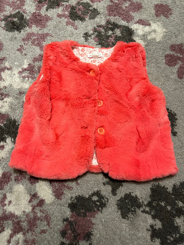 12-18M Faux Fur Vest in Clothing - 12-18 Months in Mississauga / Peel Region