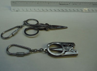New Mini Scissors / Paire de ciseaux miniature neuve