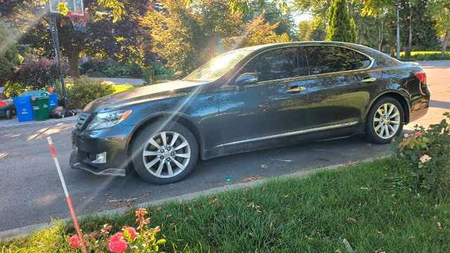 Lexus LS 600hl 2011 in Cars & Trucks in Markham / York Region - Image 2