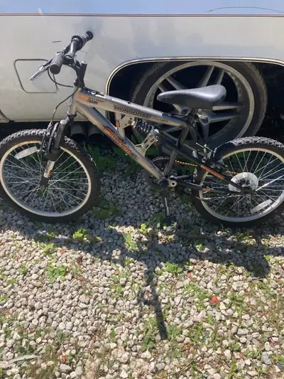kids bmx mountain bike mongoose mayhem 4 bar linkage like new  , View more