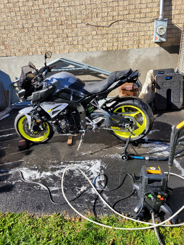 2017 yamaha fz 10 dans Motos sport  à Ville de Montréal