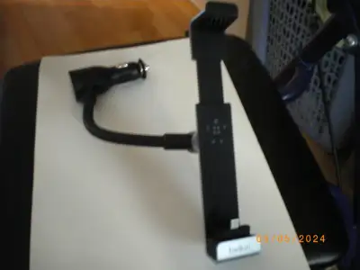 Chargeur de cellulaire ds la prise du briquet pour cellulaire de 5.75 po et moin. Prix $30.00
