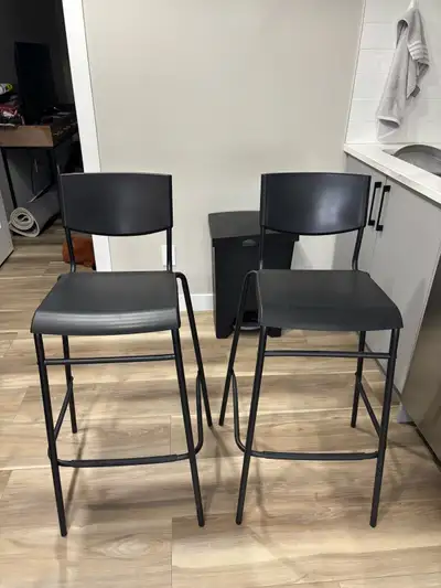 I have 2 chairs for $30. I bought them brand new but im movong soon and need them gone!
