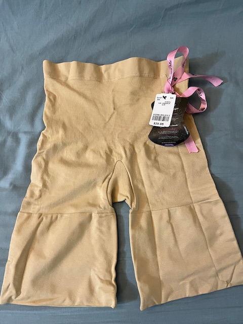 Shapewear Bodysuit – Size Large in Women's - Other in City of Toronto - Image 3