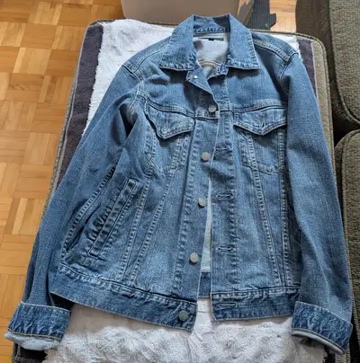 Blouson de jeans Uniglo small, View more