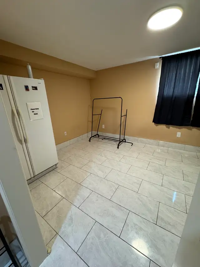 STARTING JULY 1ST – 3 ROOMS FOR RENT NEAR YORK UNIVERSITY in Room Rentals & Roommates in City of Toronto - Image 6