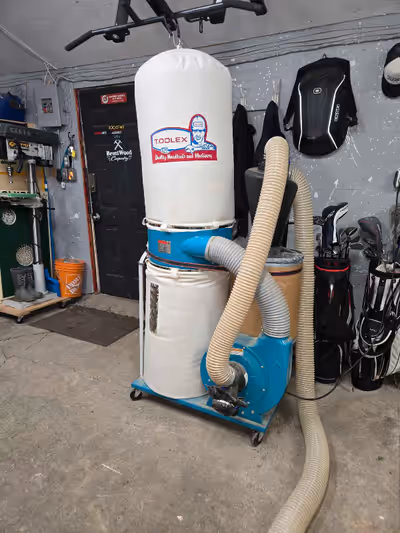 Toolex Dust Collector with Oneida Dust Deputy. 2 HP. 240V. 4' Inlets. Works great with no problems....