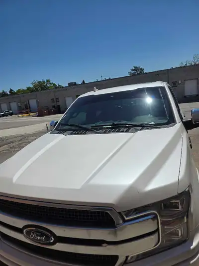 2018 f150 diesel 3.6 5 seat platinum no accident engine was replaced by Ford at 90km new engine has...