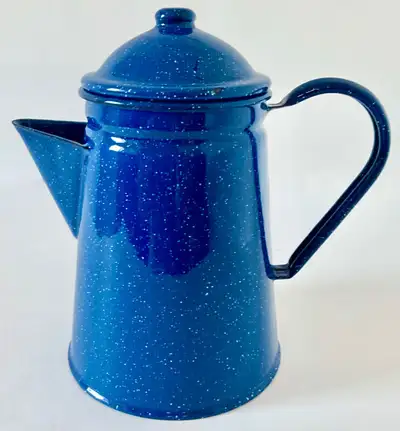 LIRE JUSQU'À LA FIN DU TEXTE. Vintage. Collection. Cafetière percolateur en fer émaillé. Dimensions:...