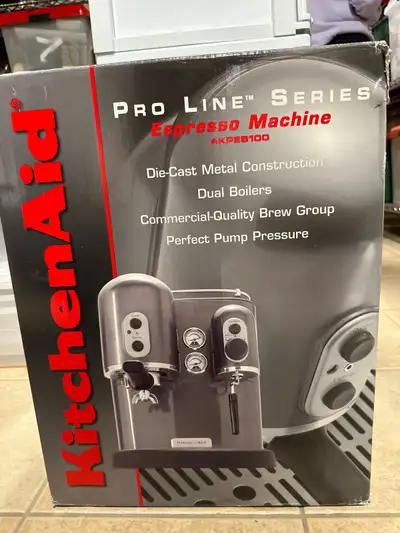 Brew the perfect espresso with this KitchenAid Pro Line Series Espresso Machine, model 4KP58100, boa...