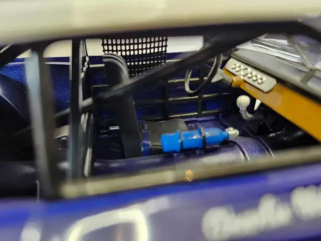1969 Dodge Charger Daytona Nascar Mopar Hemi 1:18 Diecast Rare in Arts & Collectibles in Kawartha Lakes - Image 9
