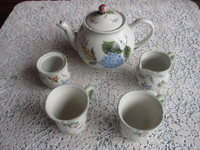 Vintage Princess House 12 Cup Teapot, Cream, Sugar & Mug Set