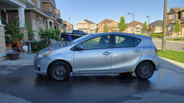 2012 Toyota Prius C for sale! in Cars & Trucks in Kawartha Lakes - Image 2