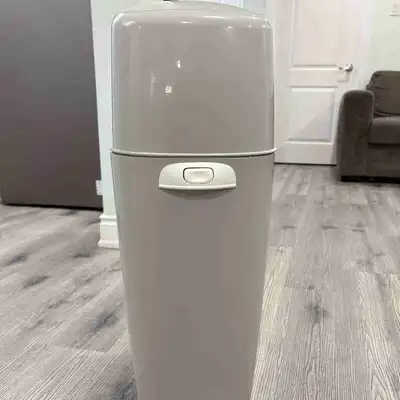 Selling a Diaper Genie in good working condition. Clean and well maintained, perfect for keeping dia...