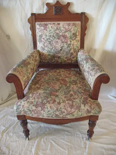 VICTORIAN GENTLEMANS COUNTRY CLUB CHAIR., View more