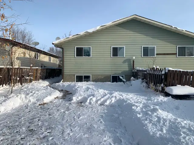 Bright and Spacious, Neat Clean Tidy 2 Bedroom 1 Bathroom