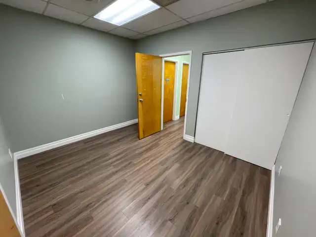 Office in medical clinic for sublet in Commercial & Office Space for Rent in Guelph - Image 9