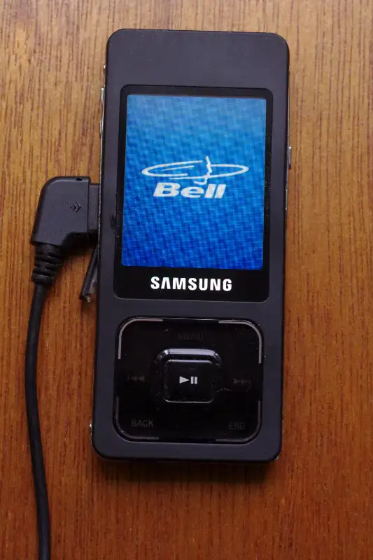 Rare Samsung SPH m620 Cell Phone in Cell Phones in Oshawa / Durham Region - Image 3