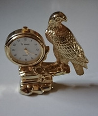 Vintage Rare Sonnie Quartz Miniature Desk Clock with an Eagle