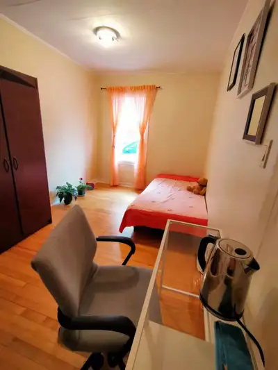 One-year lease. * Private Bathroom, shared kitchen * Washer and dryer are included (No need for coin...