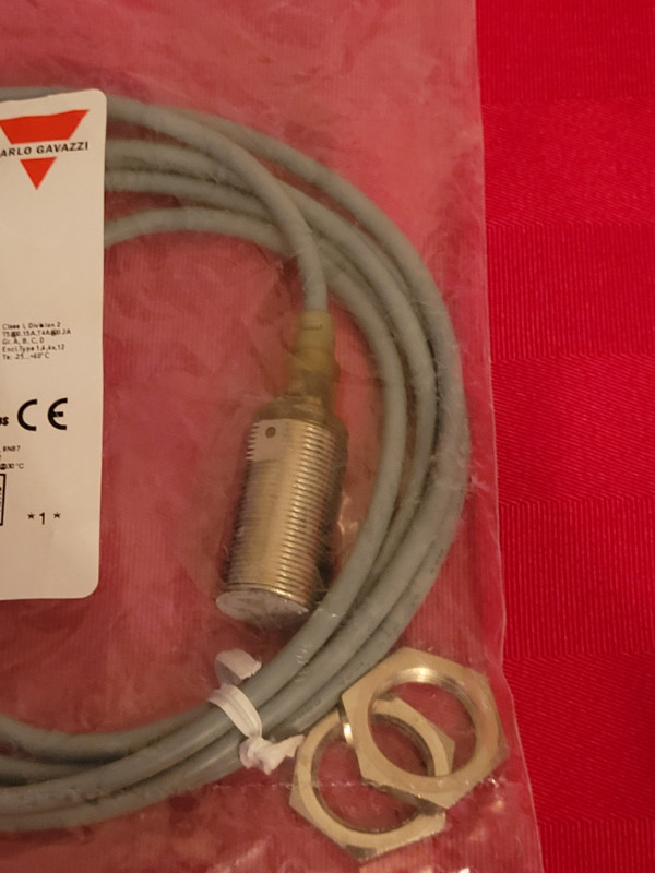 BRAND NEW, CARLO GAVAZZI INDUCTIVE PROXIMITY SENSOR, SEALED!!! in Other in City of Toronto - Image 2