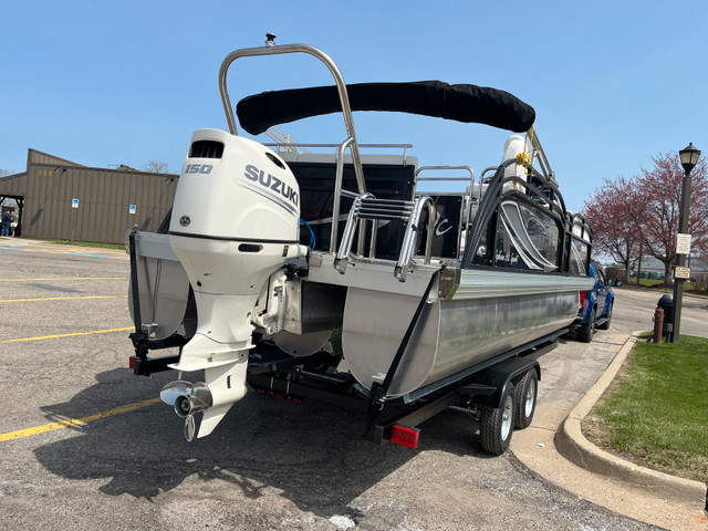 JC Pontoon in Powerboats & Motorboats in Barrie - Image 3