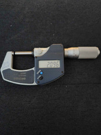 Mitutoyo digital micrometer 0-1 inch