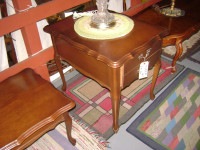 3pc Queen Anne Style Coffee and End Table Set