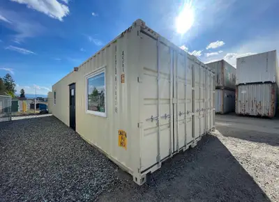 Up for sale is a fully finished, ultra-durable 16’ x 40’ modern modular office building constructed...