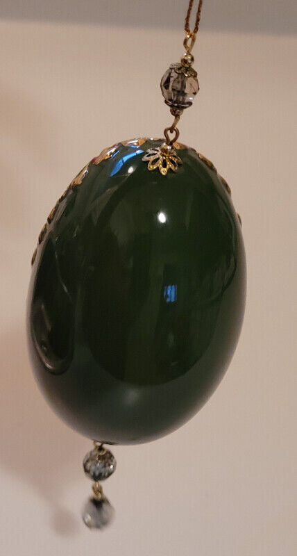 Bradford Edition 2001 Heirloom Porcelain Kitty Eggs Ornament in Arts & Collectibles in Oshawa / Durham Region - Image 4