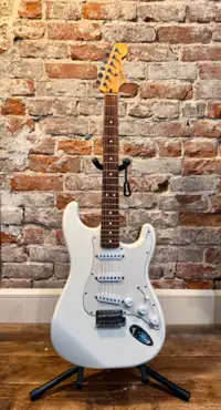 Fender Stratocaster MIM + Rosewood fingerboard