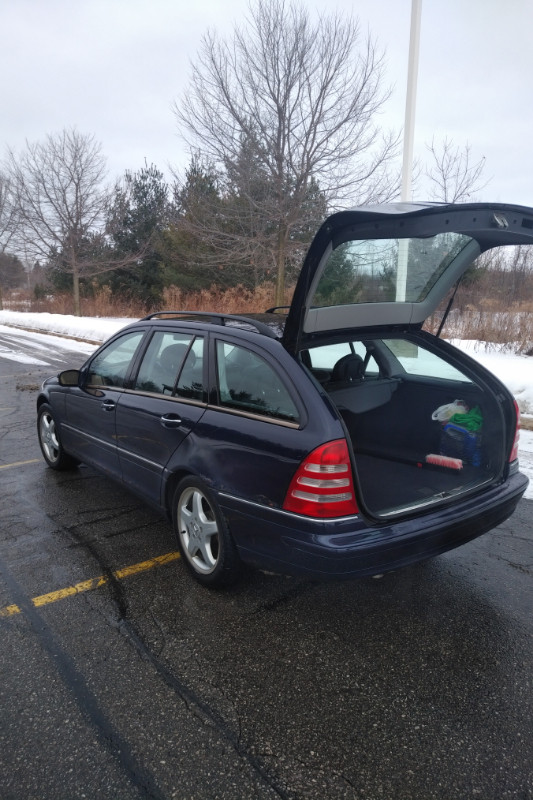 2002 Mercedes C320 Wagon sport in Cars & Trucks in City of Toronto - Image 2