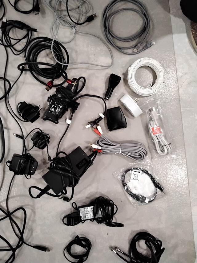 Lot of computer/phone cables. Price for all. in Cables & Connectors in Winnipeg - Image 2