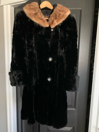 Women’s Vintage Authentic Fur Coat 
