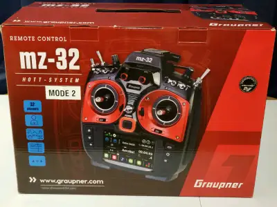 Je vends ma Télécommande pour hélicoptères, avions, drônes télécommandés... C'est une GRAUPNER MZ-32...