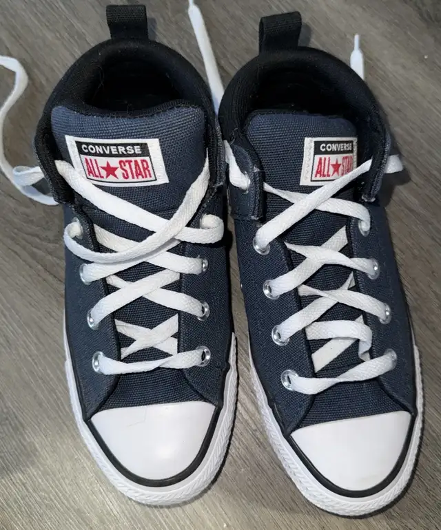 BRAND NEW CONVERS SIZE 6 in Women's - Shoes in City of Halifax - Image 4