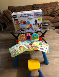 Vetch Touch & Learn Activity desk Deluxe
